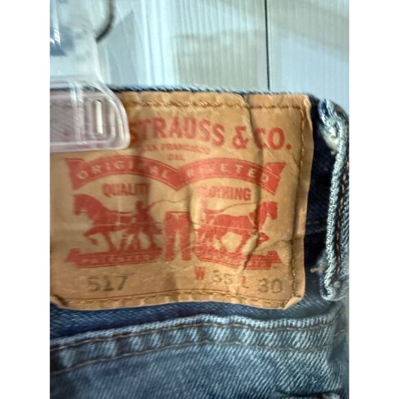 Levi's 517 Size 35x30 Faded Blue Jeans Stain in Picture - Picture 2 of 5
